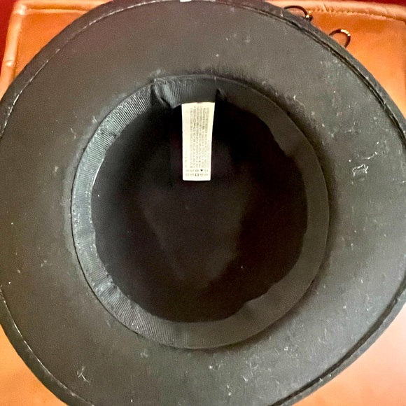 5 Forever 21 Hats for $45 Sale - Picture 3 of 16